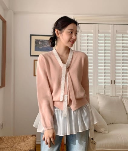 Những chiếc áo dáng dài thường có form rộng, giúp người mặc cảm thấy dễ chịu trong mọi hoàn cảnh