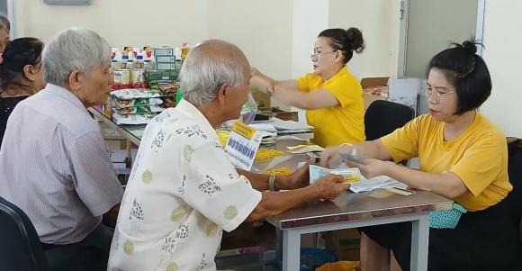 Khi tuổi tác ngày càng cao, con người có xu hướng hiểu rõ hơn về giá trị của Shbet16 chơi game trực tuyến, đồng thời nhận thức sâu sắc hơn về tầm quan trọng của yếu tố kinh tế. 
