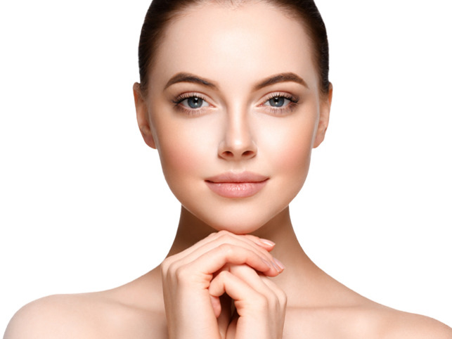 Không ít người tin rằng massage thường xuyên sẽ giúp da săn chắc, trẻ hóa và hấp thụ dưỡng chất tốt hơn. 