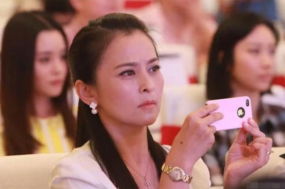 Gia đình là nơi bình yên nhất của mỗi người, phản ánh phần nào bản sắc và hoàn cảnh sống. 
