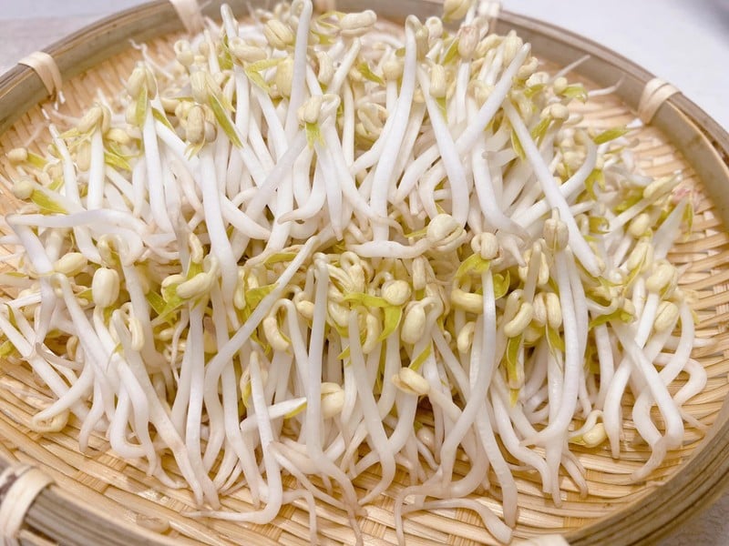 Khi để giá đỗ ở nhiệt độ phòng, vi khuẩn sẽ nhanh chóng phát triển, làm cho giá đỗ bị thối rữa trong thời gian ngắn