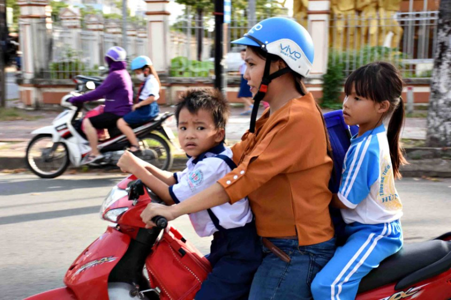 Quy-dinh-ve-doi-mu-bao-hiem-khi-tham-gia-giao-thong