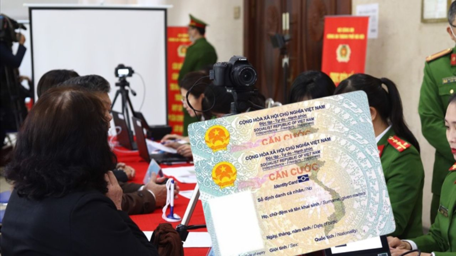 Có thể sẽ cấp đổi toàn trình cho người dân có nhu cầu cấp đổi căn cước sau sáp nhập