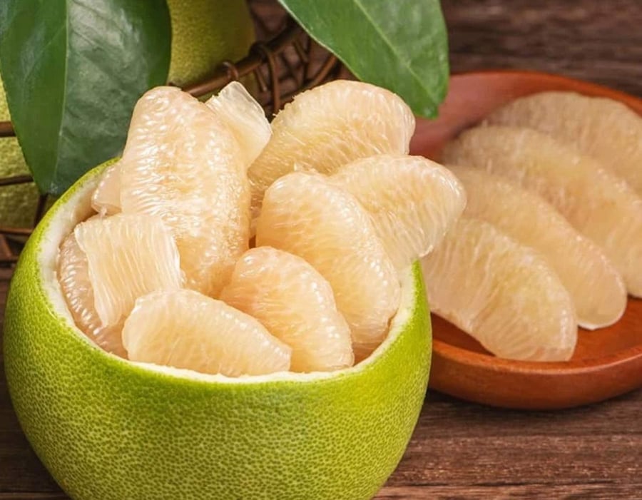 Bưởi Đoan Hùng có múi nhỏ, màu vàng nhạt, vị ngọt thanh và thơm dịu