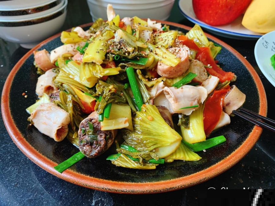 Lòng xào dưa ngấm đều gia vị, thơm ngon