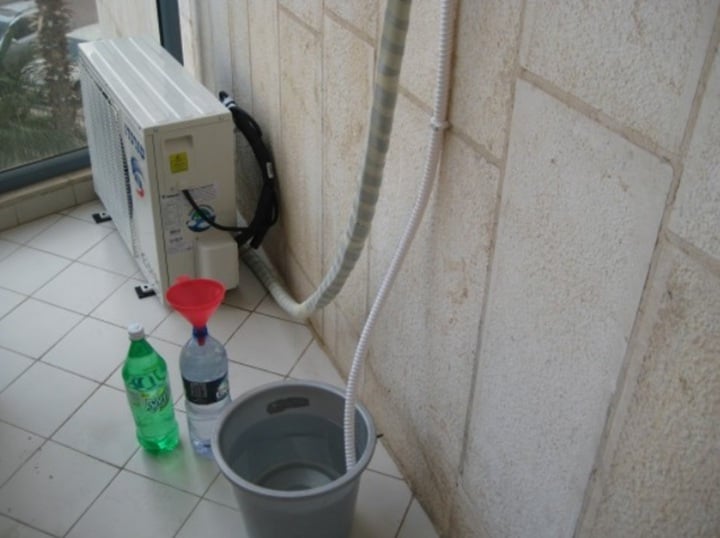 nước từ điều hòa chảy ra công dụng tuyệt vời đừng vội đổ đi