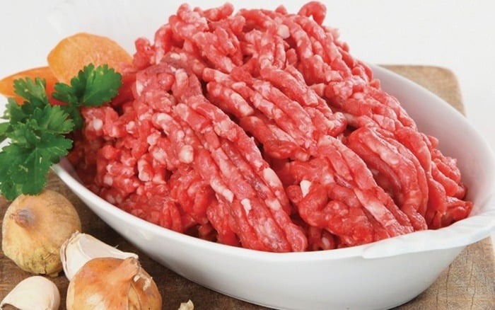 Thịt xay sẵn là sản phẩm tiện lợi, giúp chị em tiết kiệm thời gian chuẩn bị bữa ăn.