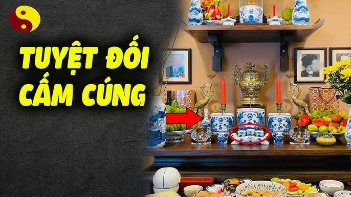 Những thứ tránh đặt lên bàn thờ kẻo tán lộc