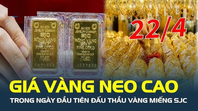 Giá vàng mới nhất ngày 22/4: Tăng vọt lập đỉnh mới, vượt ngưỡng 12 triệu/chỉ
