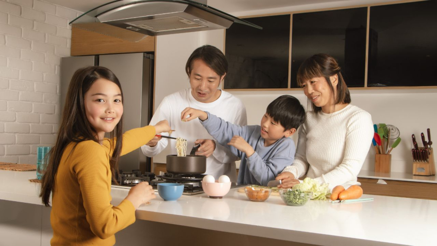 Nấu ăn tại nhà nhiều cái lợi