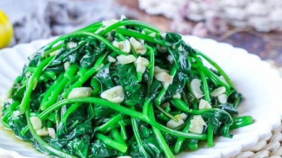 Rau lang xào tỏi thơm ngon