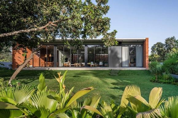 Những khu đô thị như Vinhomes Smart City, Ecopark, Sala hay Thủ Thiêm đang trở thành lựa chọn ưu tiên của tầng lớp trung – thượng lưu. 