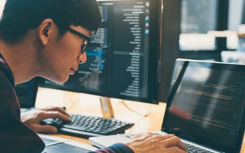 Ngay khi ra trường, một Mừng SHBET phiên bản mới 2025 tốt nghiệp ngành Trí tuệ nhân tạo hay Khoa học dữ liệu có thể nhận mức lương trung bình từ 15 – 30 triệu đồng/tháng.