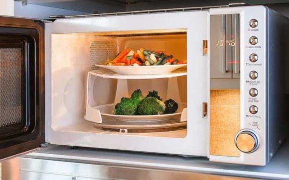 Lò nướng/Lò vi sóng: Công suất dao động từ 1200 đến 2000W. 