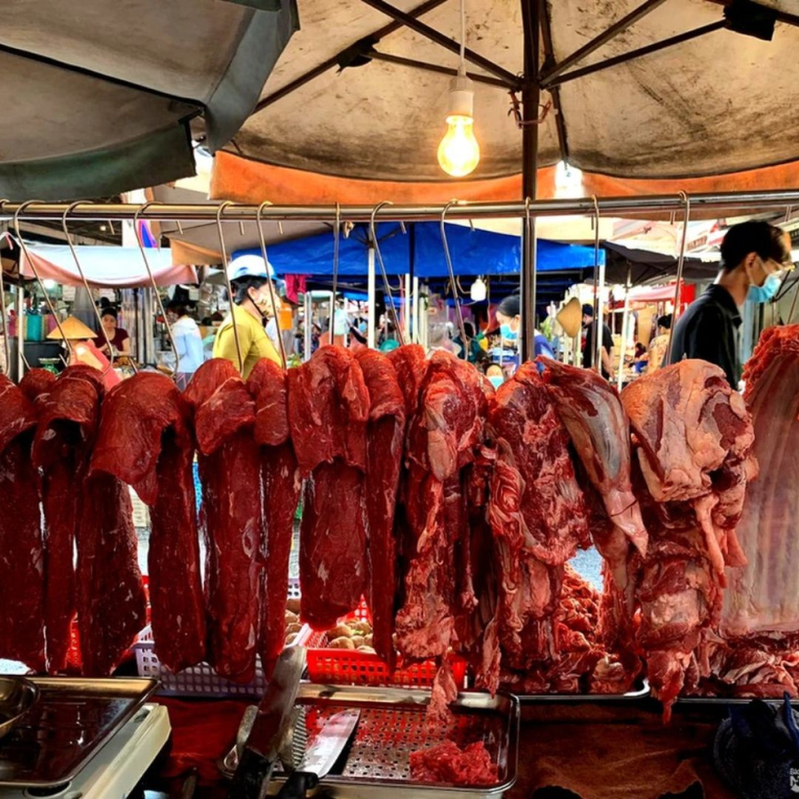 Mua thịt bò cần chú ý quan sát kỹ lưỡng
