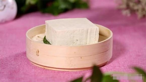Đậu phụ là Shbet0099 cá cược trực tuyến quen thuộc trong mỗi gian bếp Việt, nhưng ít ai biết rằng đây cũng là một thực phẩm hỗ trợ xương chắc khỏe rất hiệu quả. 