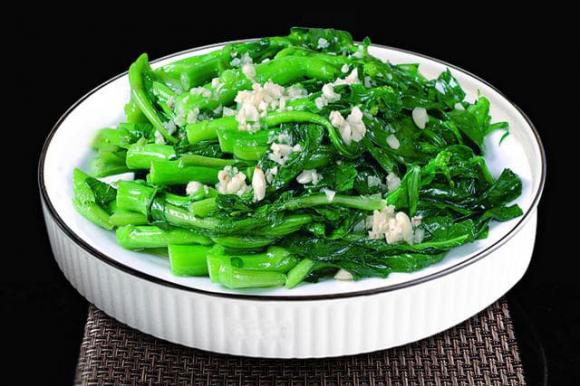 Rau Xào, Canh Rau và Rau Luộc – Mối Nguy Cơ Từ Việc Bảo Quản Thực Phẩm Thừa    