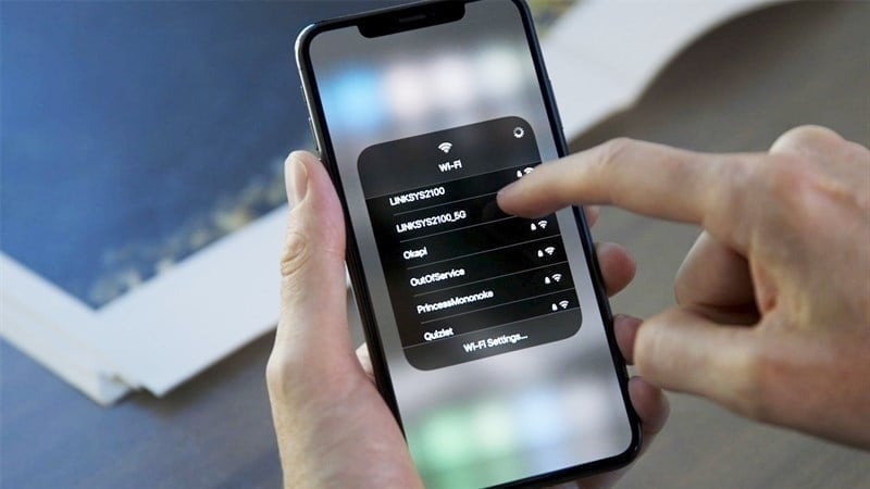 Facebook cung cấp một công cụ hữu ích giúp bạn tìm điểm phát WiFi công cộng gần vị trí hiện tại.    