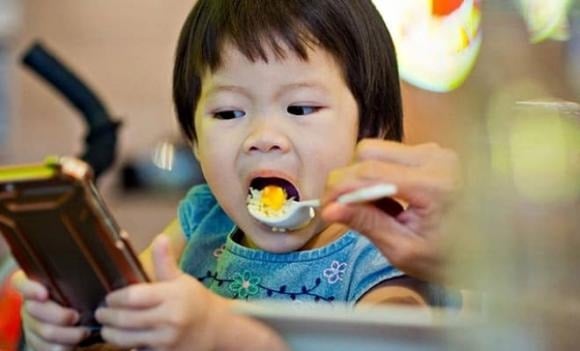 Bên dưới bài viết, hàng loạt ý kiến chia sẻ trải nghiệm thực tế khiến nhiều người phải giật mình.