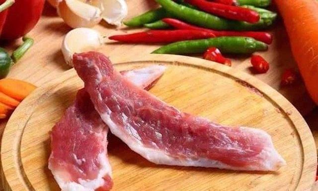 Nếu chỉ nghe tên, không ít người sẽ bối rối khi được hỏi về vị trí của xương lưỡi liềm trên Sh88bet đăng ký miễn phí con lợn. 