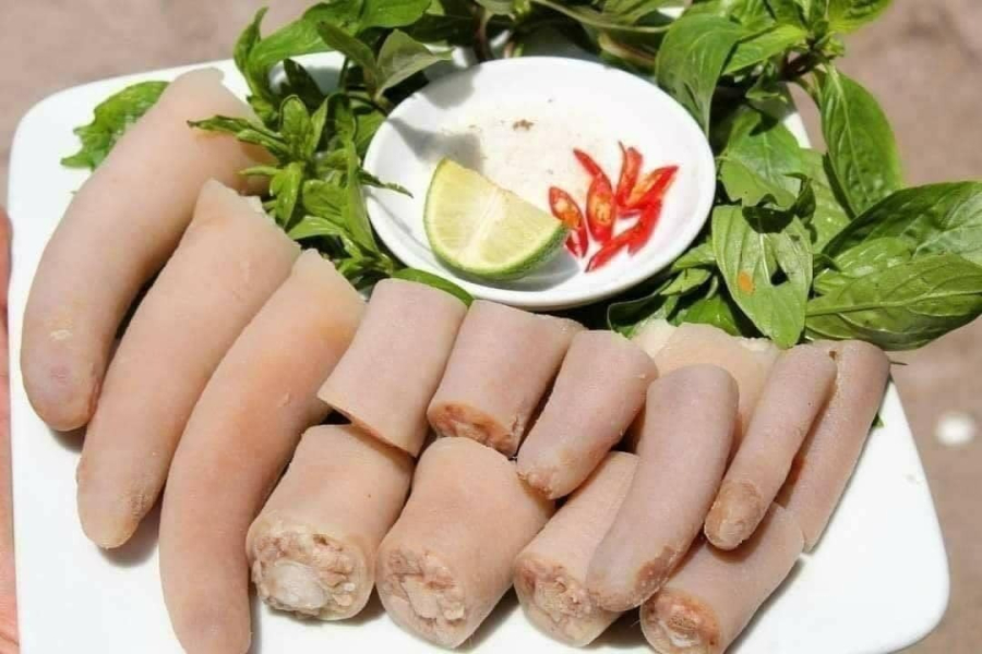 Bên cạnh xương lưỡi liềm, đuôi lợn là một bộ phận khác vô cùng bổ dưỡng nhưng thường bị bỏ qua khi đi chợ.