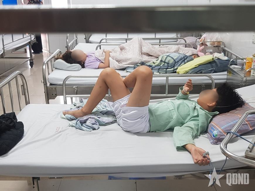 Cậu bé thông minh sống sót nhờ lời dặn dò của bố