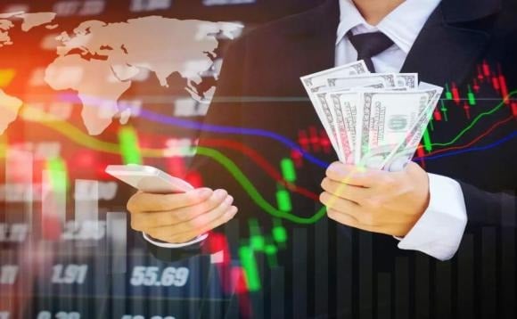 Thay vì để tiền “nằm im” trong ngân hàng, bạn nên cân nhắc chuyển một phần sang các kênh đầu tư có giá trị bền vững như bất động sản, cổ phiếu, quỹ mở hoặc các công cụ Shbet800 tải ứng dụng uy tín. 