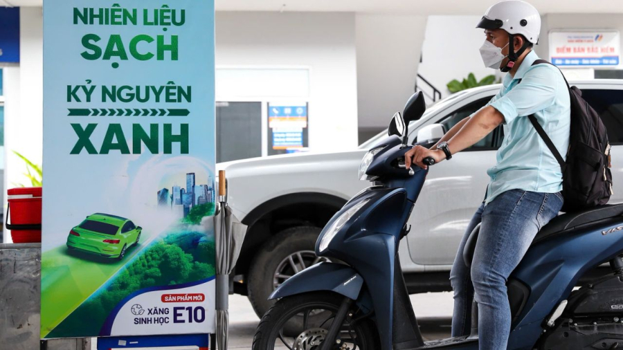 Từ 1/8 sẽ thí điểm bán xăng E10 tại 3 thành phố lớn