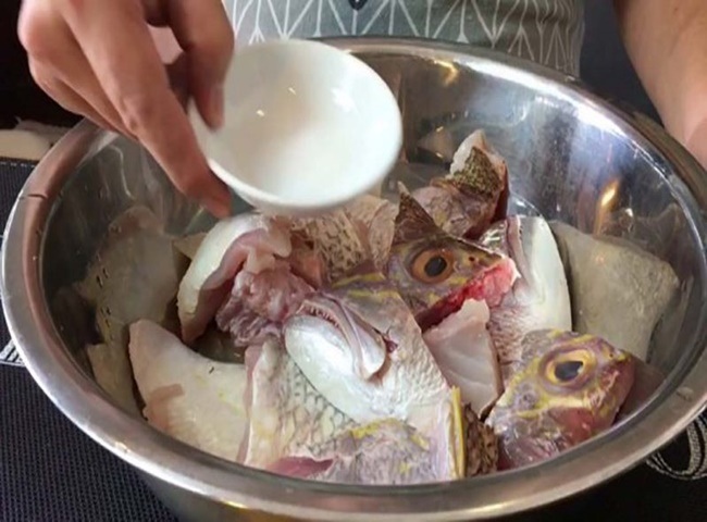Hòa bát nước này ngâm cá: Hết sạch mùi tanh, thịt ngọt lại gấp đôi chất bổ