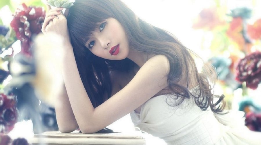 Tình yêu và hôn nhân đều mang yếu tố cá nhân, khó chấp nhận sự xuất hiện của “người thứ ba”. 