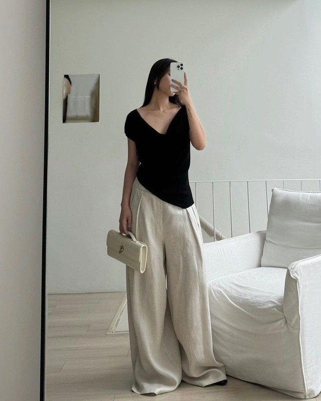 Một item khác không thể thiếu trong tủ đồ mùa hè chính là quần ống rộng.