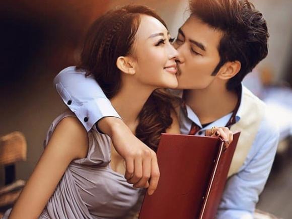 Trong tình cảm, giá trị thường gắn liền với sự khan hiếm. 
