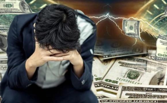 Một nguyên nhân khiến đàn ông càng lớn tuổi càng dễ nghèo chính là sự ngại thay đổi.