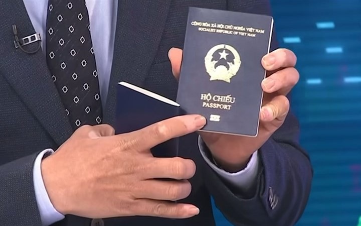 10 hộ chiếu 