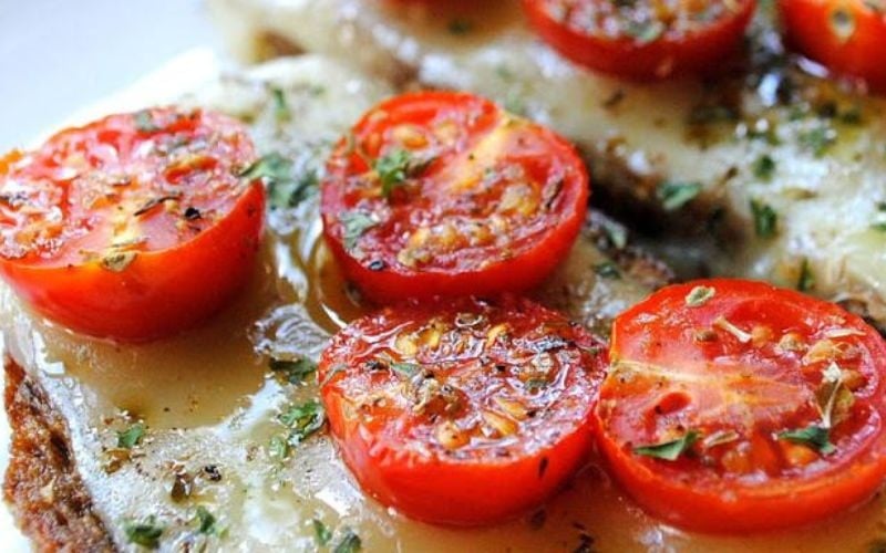 Khi nấu chín cà chua cùng một chút dầu ô liu, khả năng hấp thu lycopene có thể tăng gấp 2 – 3 lần. Các Shbet888.com tỷ lệ cược cao cho thấy lycopene giúp hạ men gan ALT và GGT ở bệnh nhân gan nhiễm mỡ không do rượu (NAFLD).    