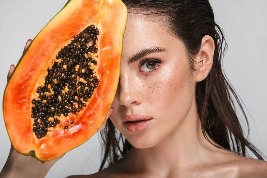 Carotenoid là chất tan trong chất béo, vì vậy, để hấp thụ hiệu quả hơn, bạn nên kết hợp đu đủ với một lượng nhỏ chất béo 