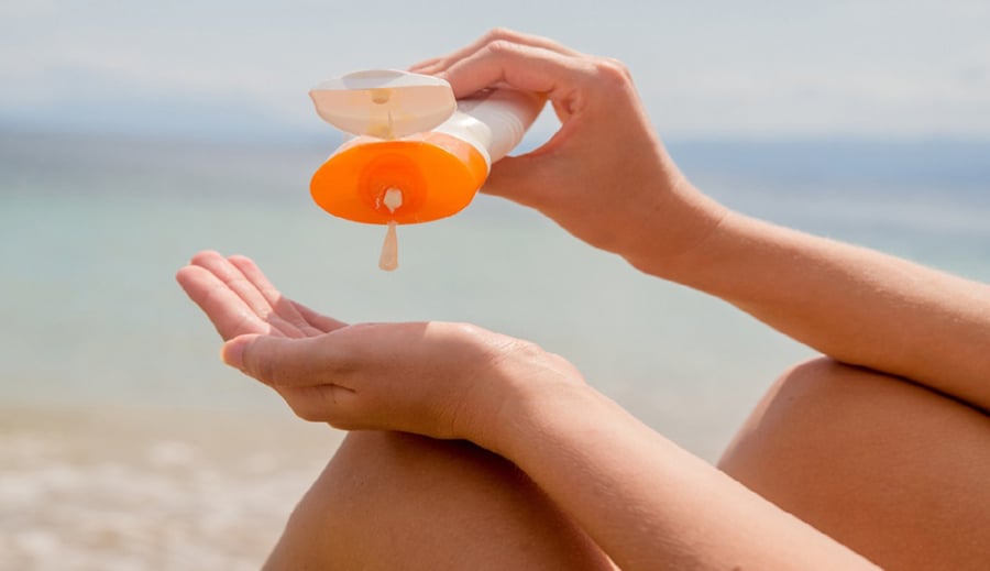 Cần chọn loại có khả năng chống nước và thoa lại sau khi lau khô Sh88bet đăng ký miễn phí