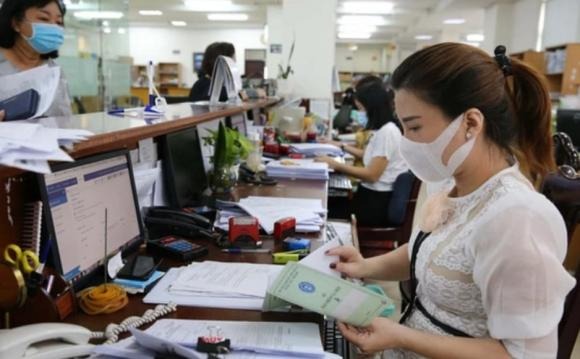Theo số liệu thống kê đến ngày 9/9, trong tổng số 55.965 đơn vị cấp xã dự kiến giao dịch với Kho bạc Nhà nước, vẫn còn 475 đơn vị chưa mở tài khoản (chiếm 0,85%) và 1.225 đơn vị chưa chi lương (chiếm 2,33%).    