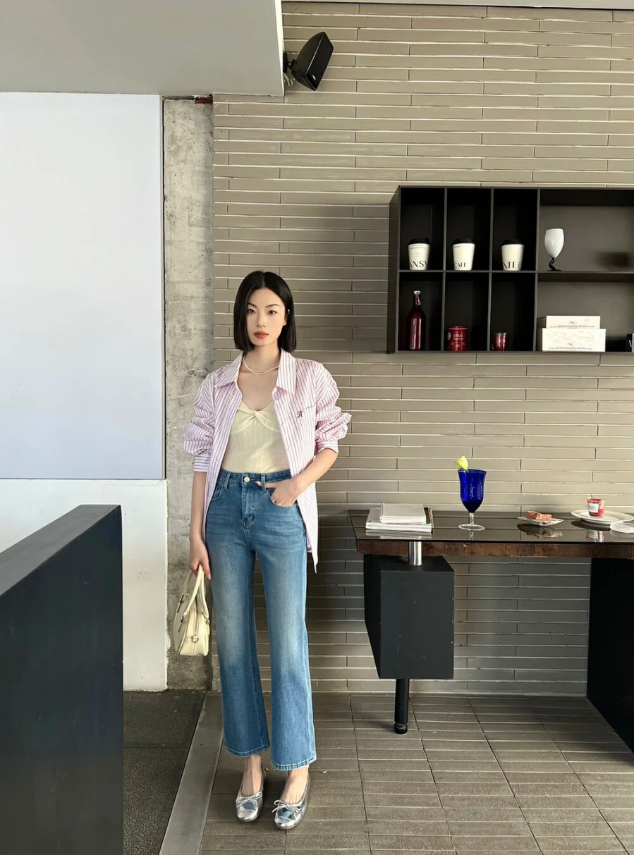 Xu hướng athleisure đã đưa quần yoga ống loe trở thành một trong những item được ưa chuộng nhất năm nay.