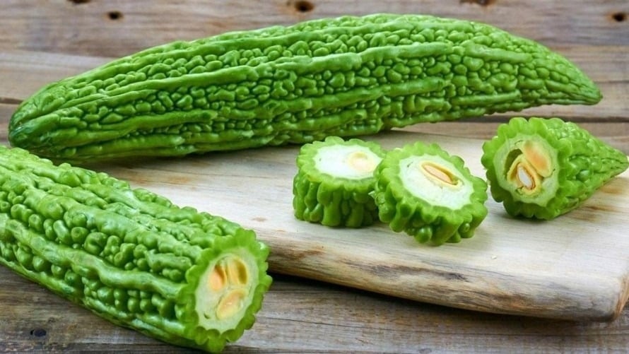 Mướp đắng từ lâu đã được dân gian sử dụng như vị thuốc hạ đường huyết, và hiện nay nhiều công trình khoa học cũng đã chứng minh công dụng này.    