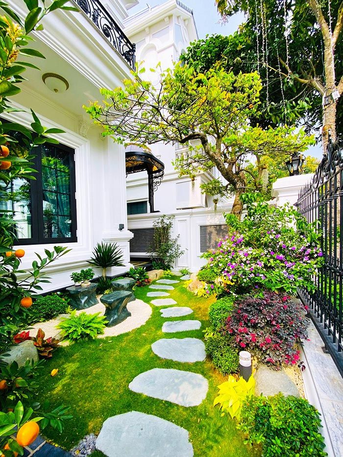 Cửa chính sạch sẽ thông thoáng giúp đón tài rước lộc