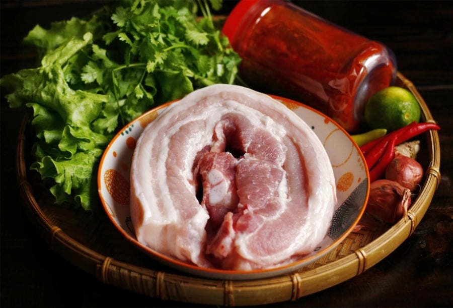 Thực tế, việc lựa chọn cho thịt vào nồi nước sôi hay nước lạnh ngay từ đầu lại quyết định rất lớn đến chất lượng Shbet0099 cá cược trực tuyến. 