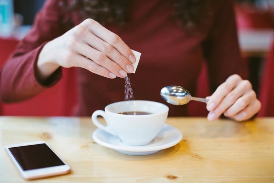 Uống cà phê cho thêm 1 thứ: Không lo răng xỉn màu, hôi miệng