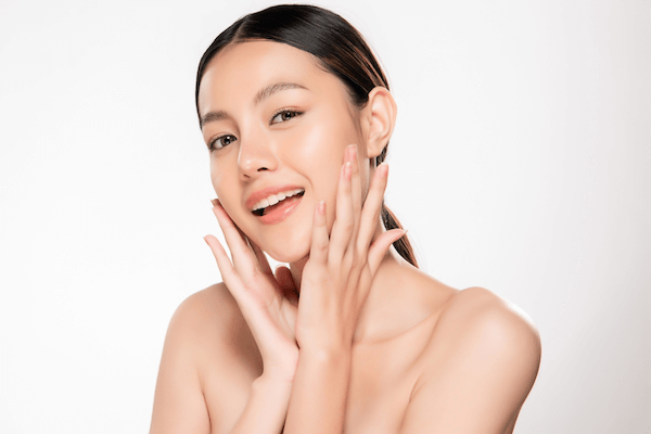 Một Mừng SHBET phiên bản mới 2025 đẹp không chỉ đến từ mỹ phẩm mà còn bắt nguồn từ chế độ ăn hàng ngày. 