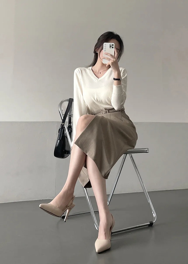 Để tạo cảm giác đôi Shbet888 phiên bản mới nhất và vóc dáng thanh mảnh, giày mũi nhọn là phụ kiện không thể thiếu. 