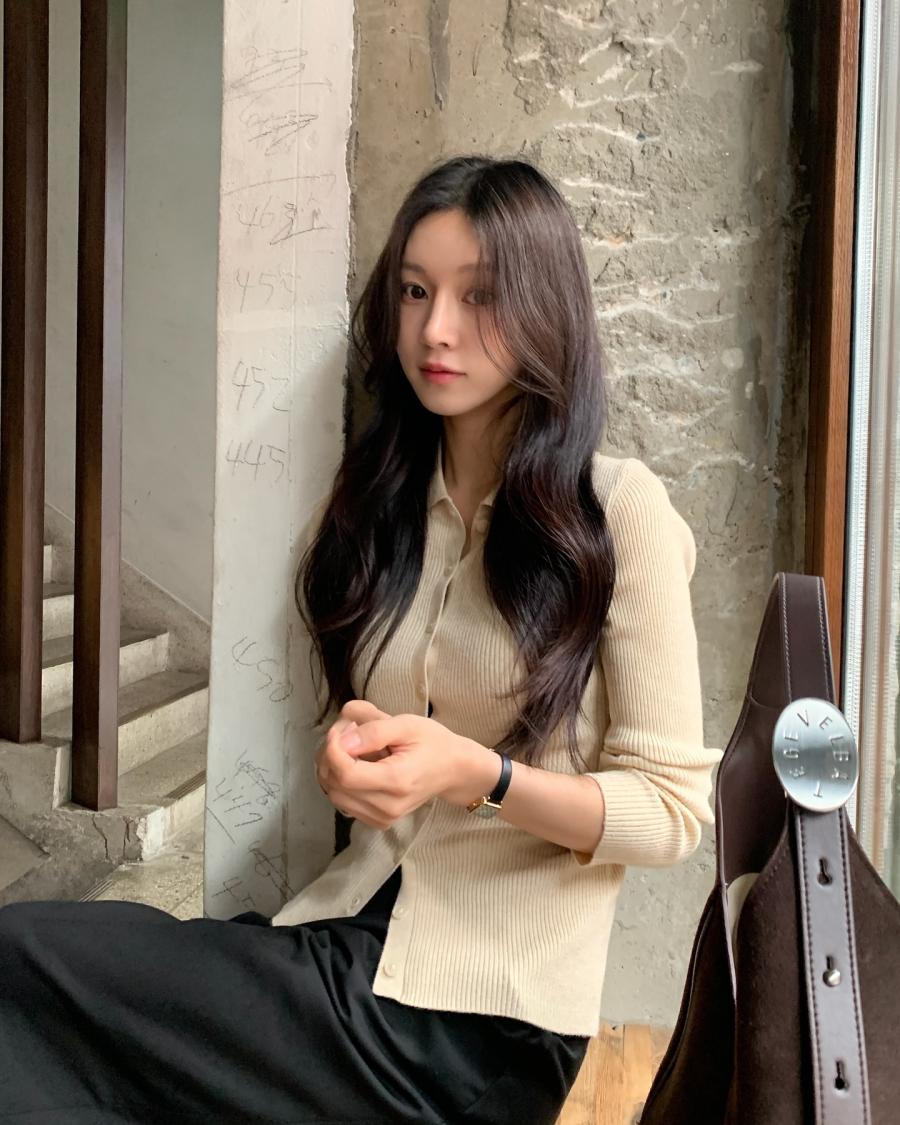 Áo len mỏng là kiểu áo lý tưởng để 