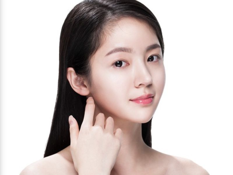  Nếu thường xuyên chỉ nhai một bên, khuôn mặt còn dễ bị lệch, làm mất đi sự cân đối tự nhiên