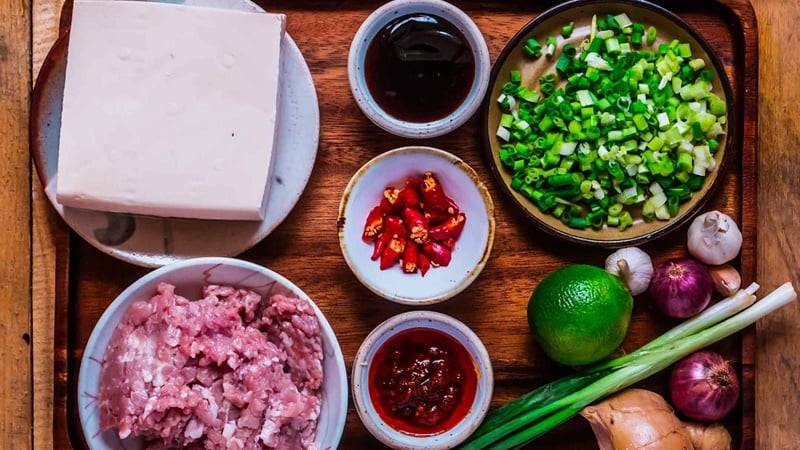 Nguyên liệu làm đậu hũ cay Tứ Xuyên