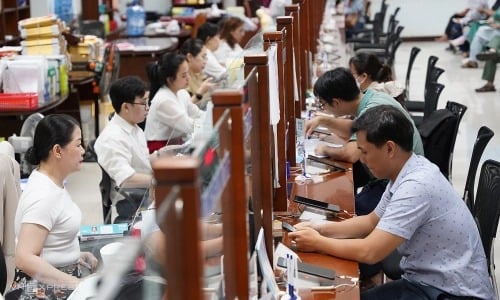 Liên quan đến đề xuất tăng số ngày nghỉ trong năm, khả năng cộng dồn ngày nghỉ và quy định thanh toán tiền lương cho những ngày không nghỉ, Chính phủ cũng đã có giải trình cụ thể.    