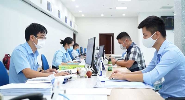 Như vậy, cán bộ, công chức, viên chức thuộc các cơ quan, tổ chức và đơn vị nói trên khi di chuyển nơi làm việc giữa hai tỉnh Vĩnh Phúc và Phú Thọ sẽ được hưởng mức hỗ trợ đi lại 800.000 đồng/người/tháng trong 12 tháng, từ 1/7/2025 đến 30/6/2026.    